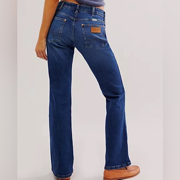 Free People Wrangler Westward 626 High-Rise Bootcut Jeans. NWT. Dust Dark Blue - Picture 6 of 11